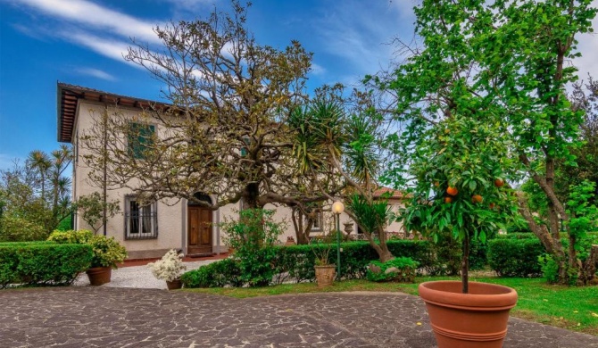 Antica Magnolia, historical Retreat in Versilia