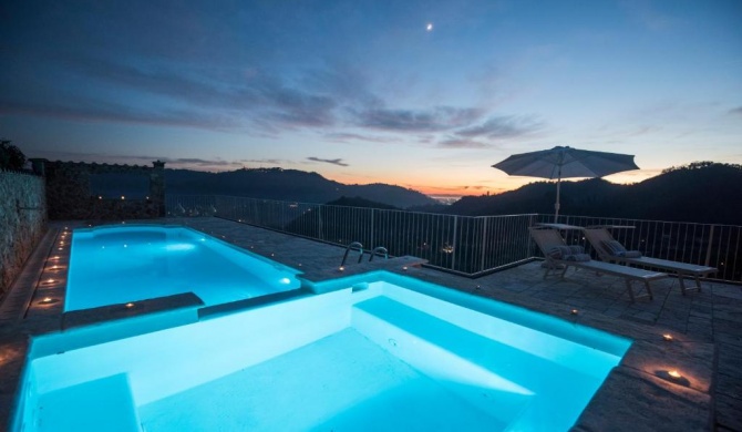 Charming farmhouse in the hills, private pool, sea view, dream panorama