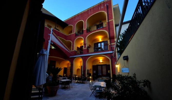 Manouche Bistrot B&B